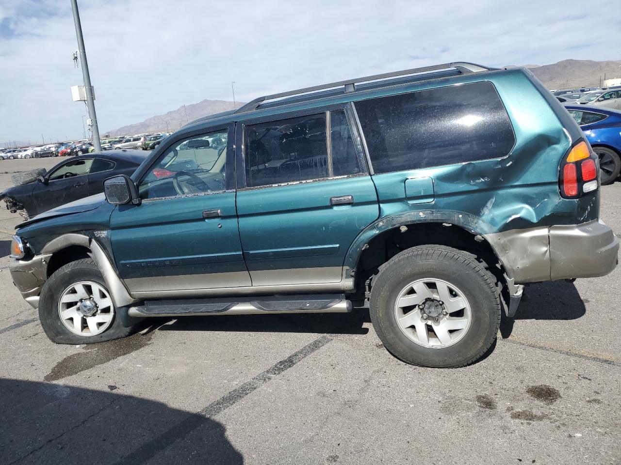 Lot #2972598910 2003 MITSUBISHI MONTERO SP