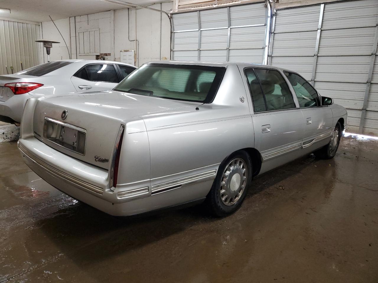 Lot #2936152209 1999 CADILLAC DEVILLE