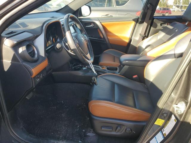 2018 TOYOTA RAV4 SE - JTMJFREV6JJ218077