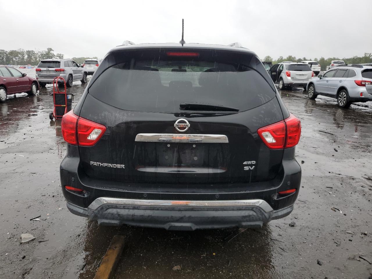 Lot #2904376846 2017 NISSAN PATHFINDER