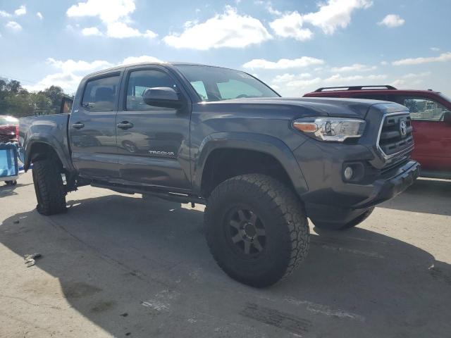 VIN 5TFAZ5CNXHX051877 2017 Toyota Tacoma, Double Cab no.4