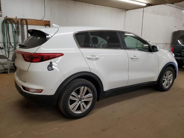 VIN KNDPM3AC7J7447768 2018 KIA Sportage, LX no.3