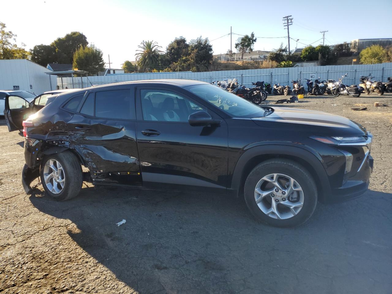 Lot #2974686028 2024 CHEVROLET TRAX LS