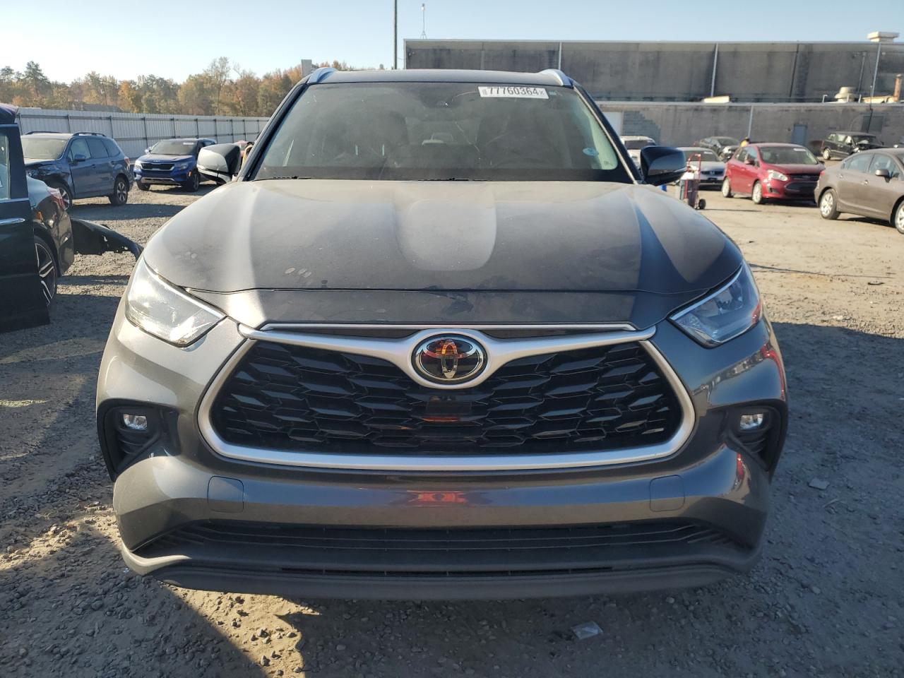 Lot #2928506805 2020 TOYOTA HIGHLANDER