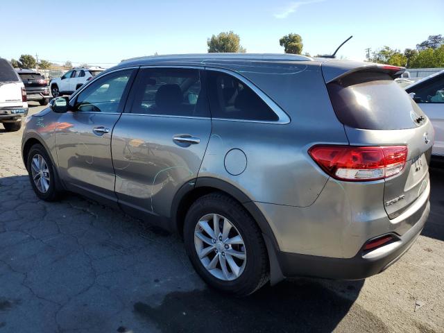 VIN 5XYPG4A50HG250419 2017 KIA Sorento, LX no.2