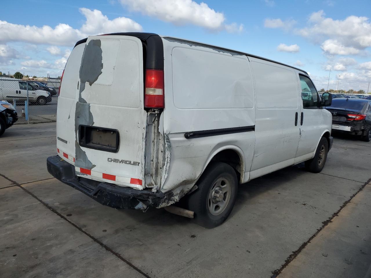 Lot #2974108369 2003 CHEVROLET EXPRESS G1