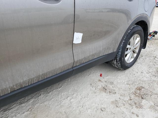 2016 KIA SORENTO LX - 5XYPG4A57GG094037
