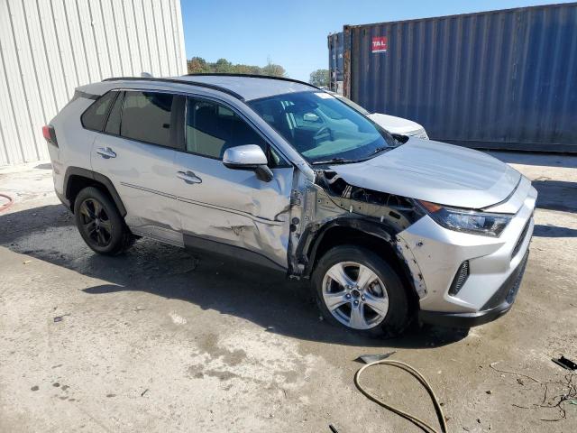 VIN 2T3MWRFV5KW009296 2019 Toyota RAV4, LE no.4