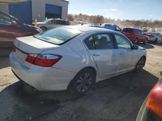 VIN 1HGCR2F33FA018724 2015 Honda Accord, LX no.3