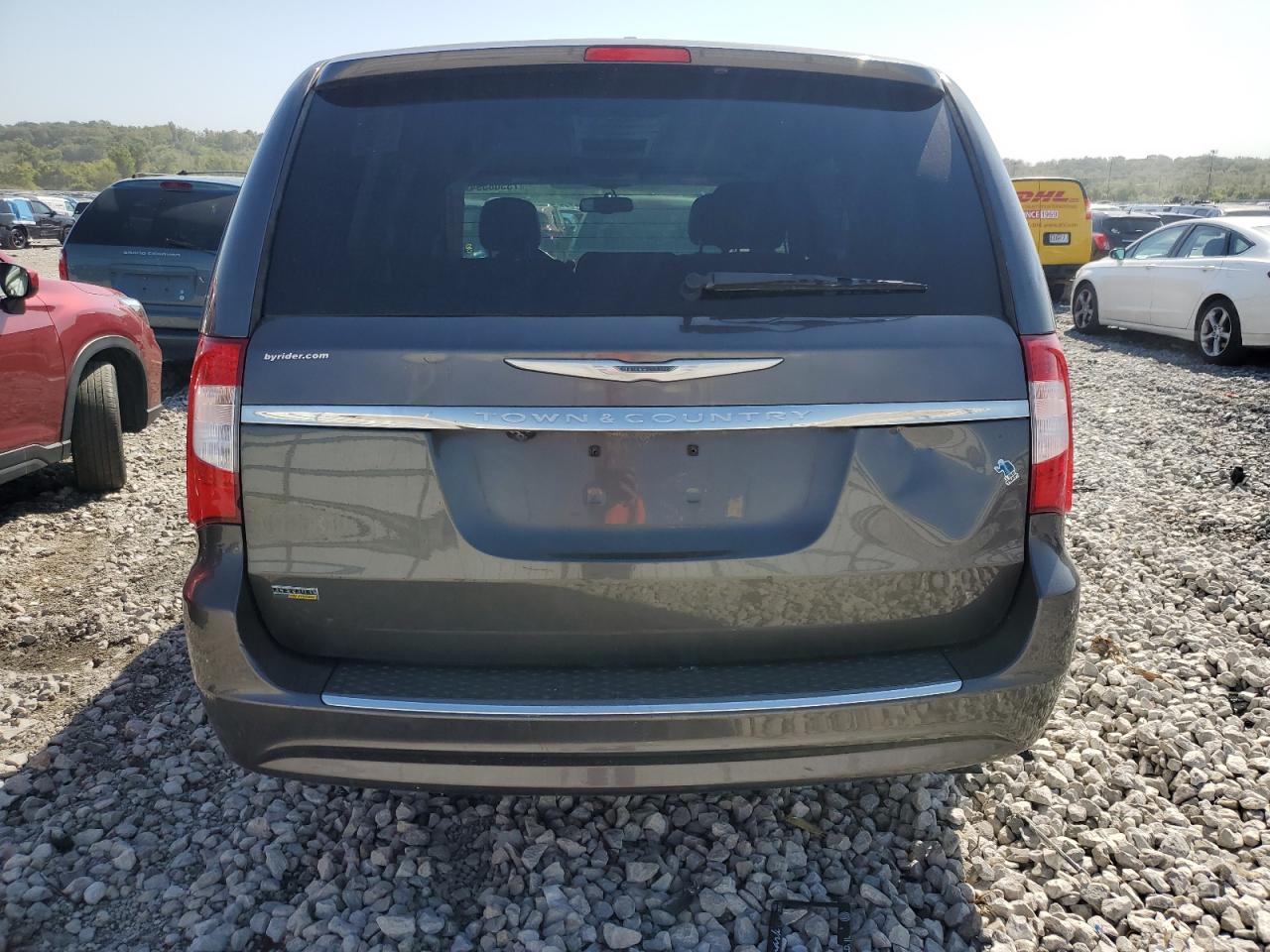 Lot #2926362377 2016 CHRYSLER TOWN & COU