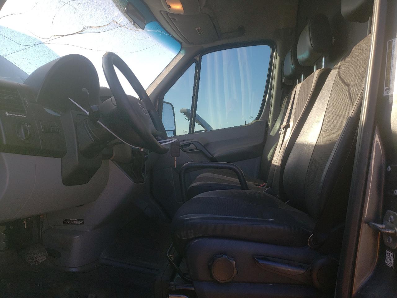 Lot #2940701382 2015 MERCEDES-BENZ SPRINTER 2