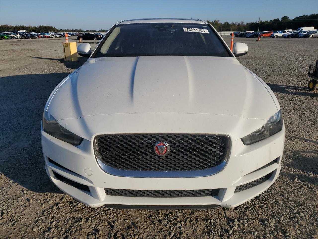 Lot #2986631062 2017 JAGUAR XE