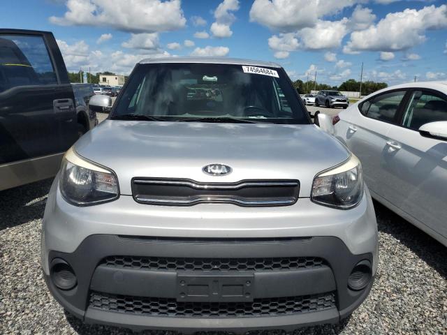 VIN KNDJN2A24H7470679 2017 KIA Soul no.5