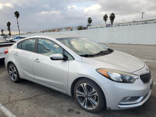 VIN KNAFX4A88G5463936 2016 KIA Forte, EX no.4