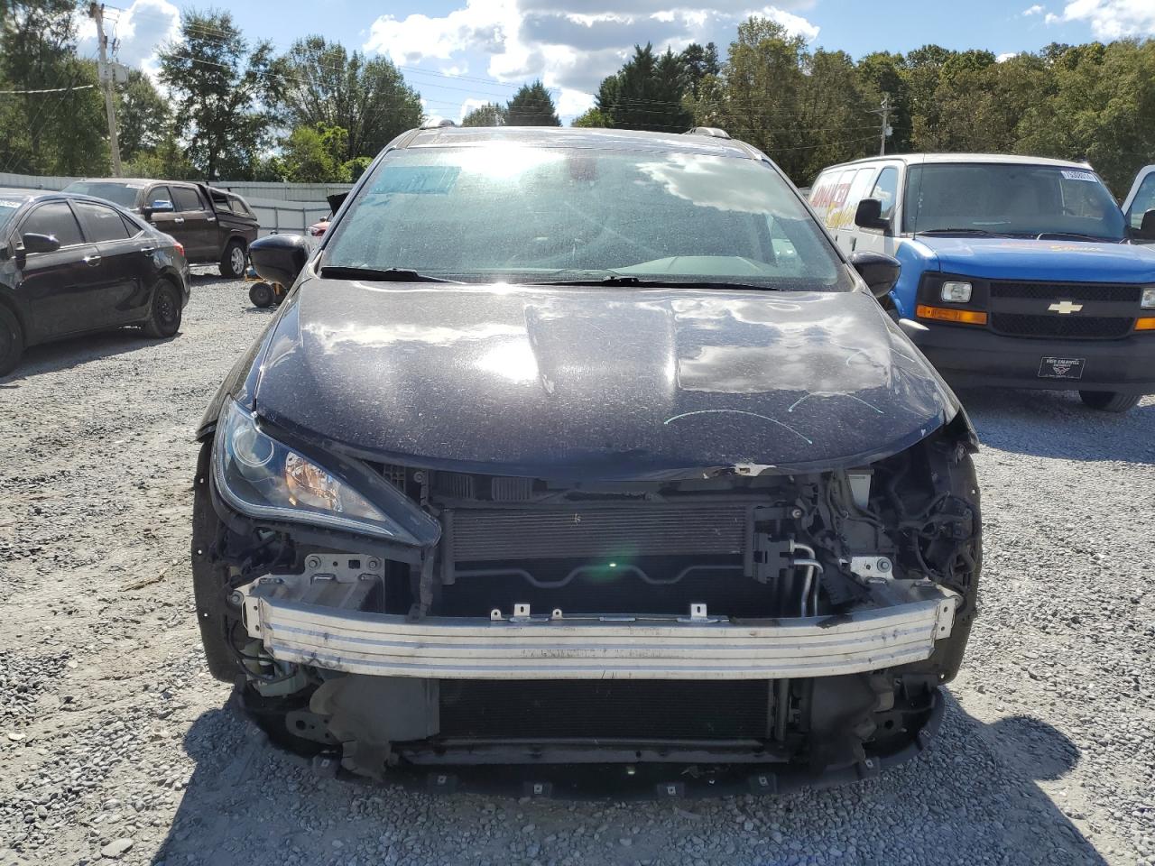 Lot #2924000136 2017 CHRYSLER PACIFICA T