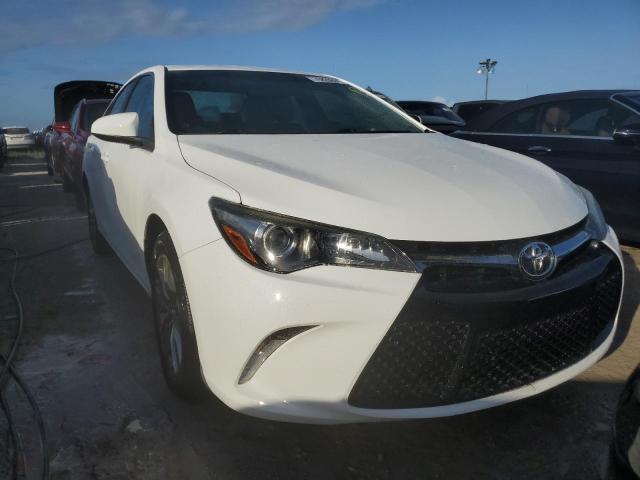 VIN 4T1BF1FK1GU231848 2016 Toyota Camry, LE no.5