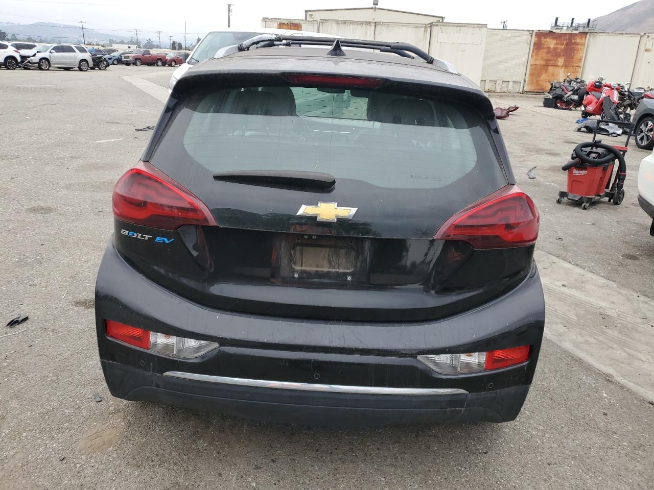 Lot #3028290830 2017 CHEVROLET BOLT EV PR