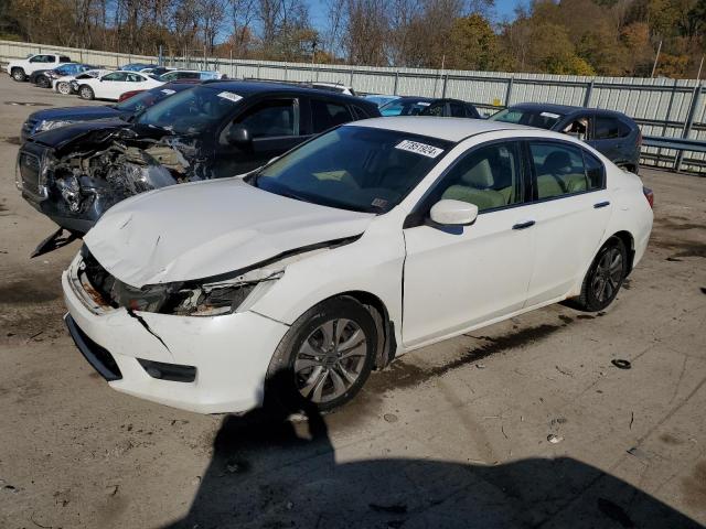 VIN 1HGCR2F33FA018724 2015 Honda Accord, LX no.1