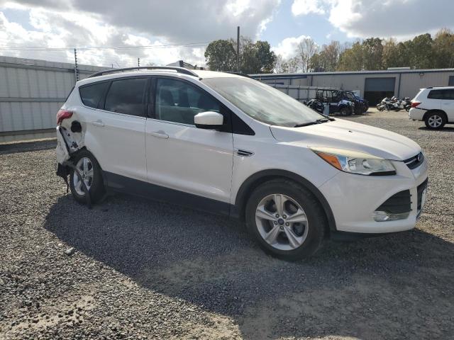 VIN 1FMCU0GX8FUA68774 2015 Ford Escape, SE no.4