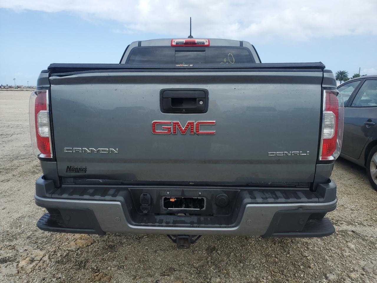 Lot #3026360305 2019 GMC CANYON DEN