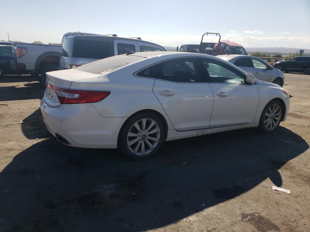 Lot #2911850938 2013 HYUNDAI AZERA GLS