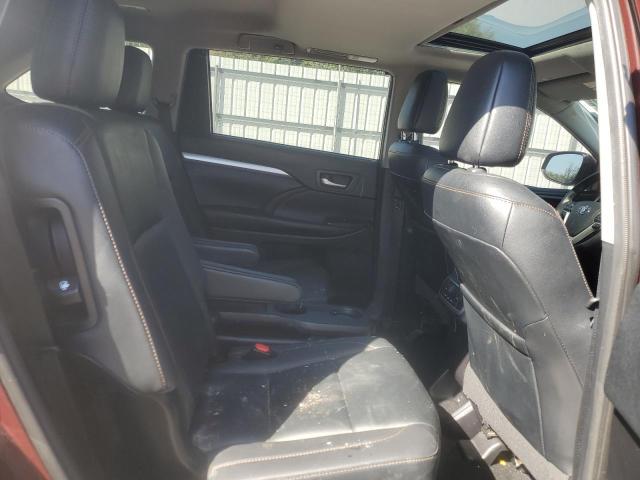 VIN 5TDKZRFH7KS338348 2019 Toyota Highlander, SE no.11