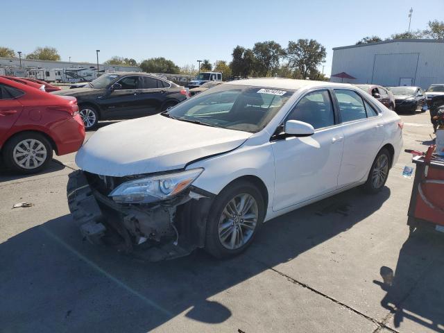 VIN 4T1BF1FK0GU139307 2016 Toyota Camry, LE no.1