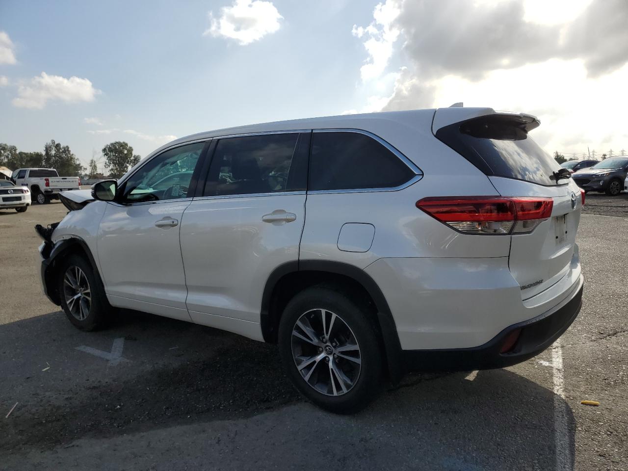 Lot #2955311635 2018 TOYOTA HIGHLANDER