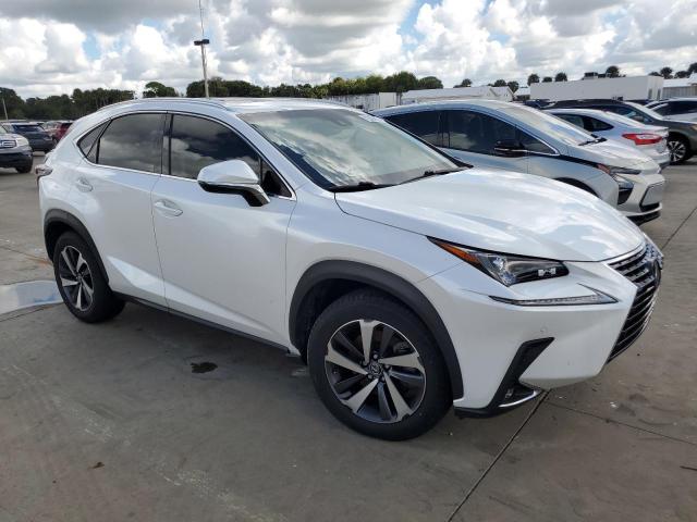 VIN JTJYARBZ0K2151019 2019 Lexus NX, 300 Base no.4