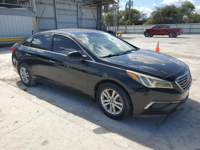 VIN 5NPE24AF0HH502760 2017 Hyundai Sonata, SE no.4