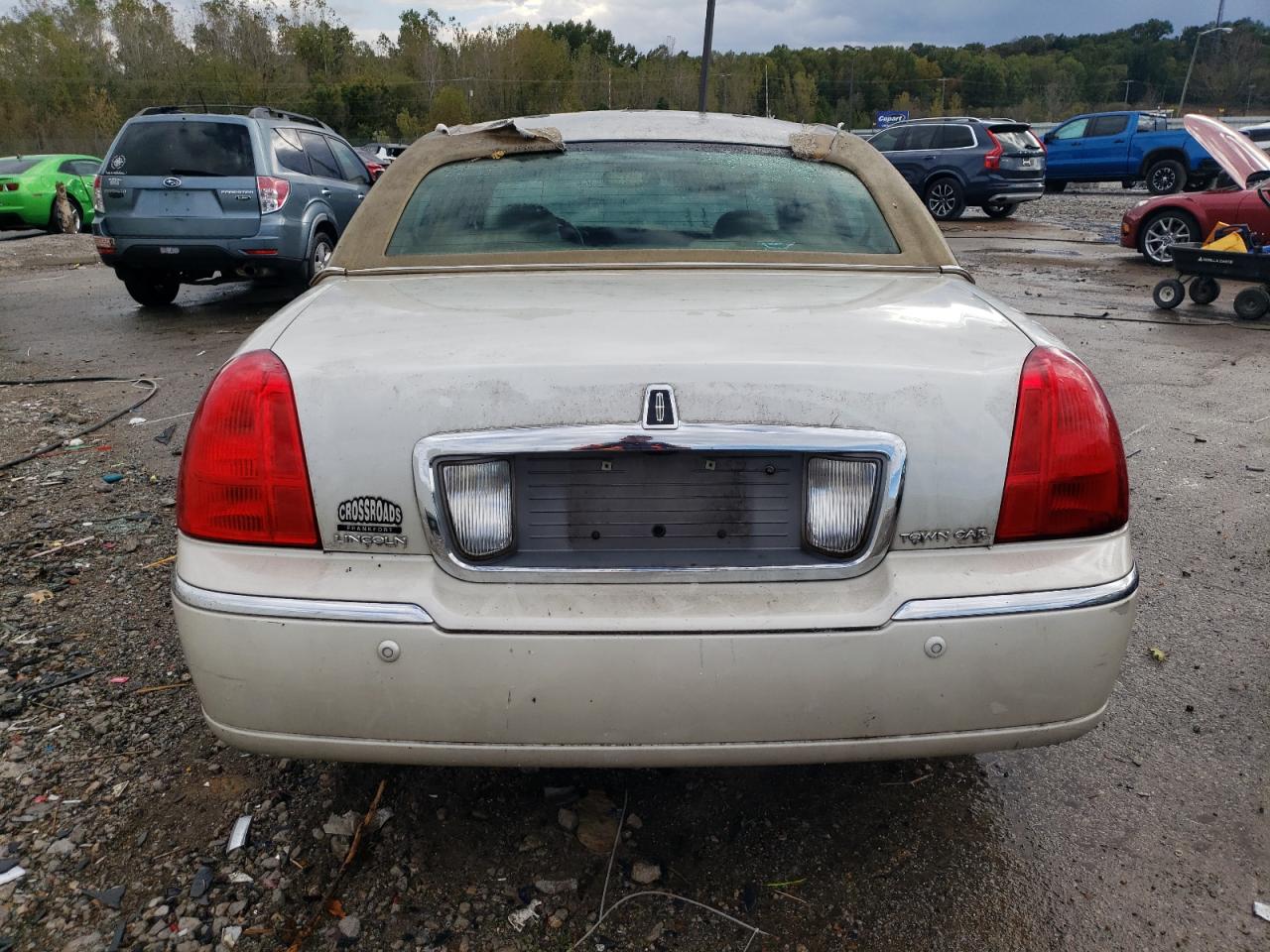 Lot #3024460522 2004 LINCOLN TOWN CAR U