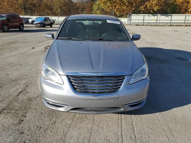 VIN 1C3CCBAB4DN772241 2013 Chrysler 200, LX no.5