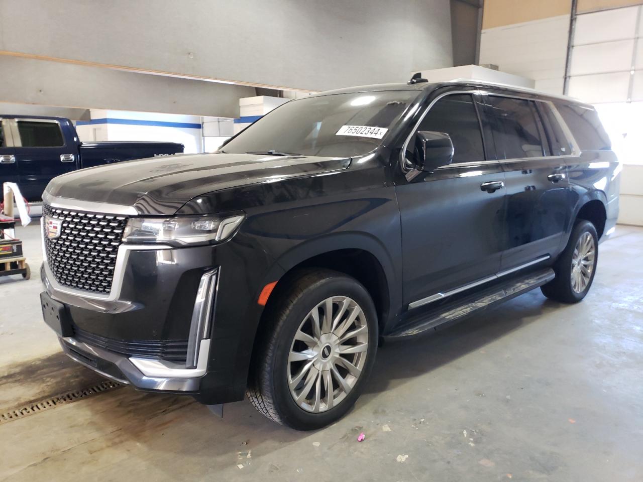 CADILLAC ESCALADE ESV PREMIUM LUXURY