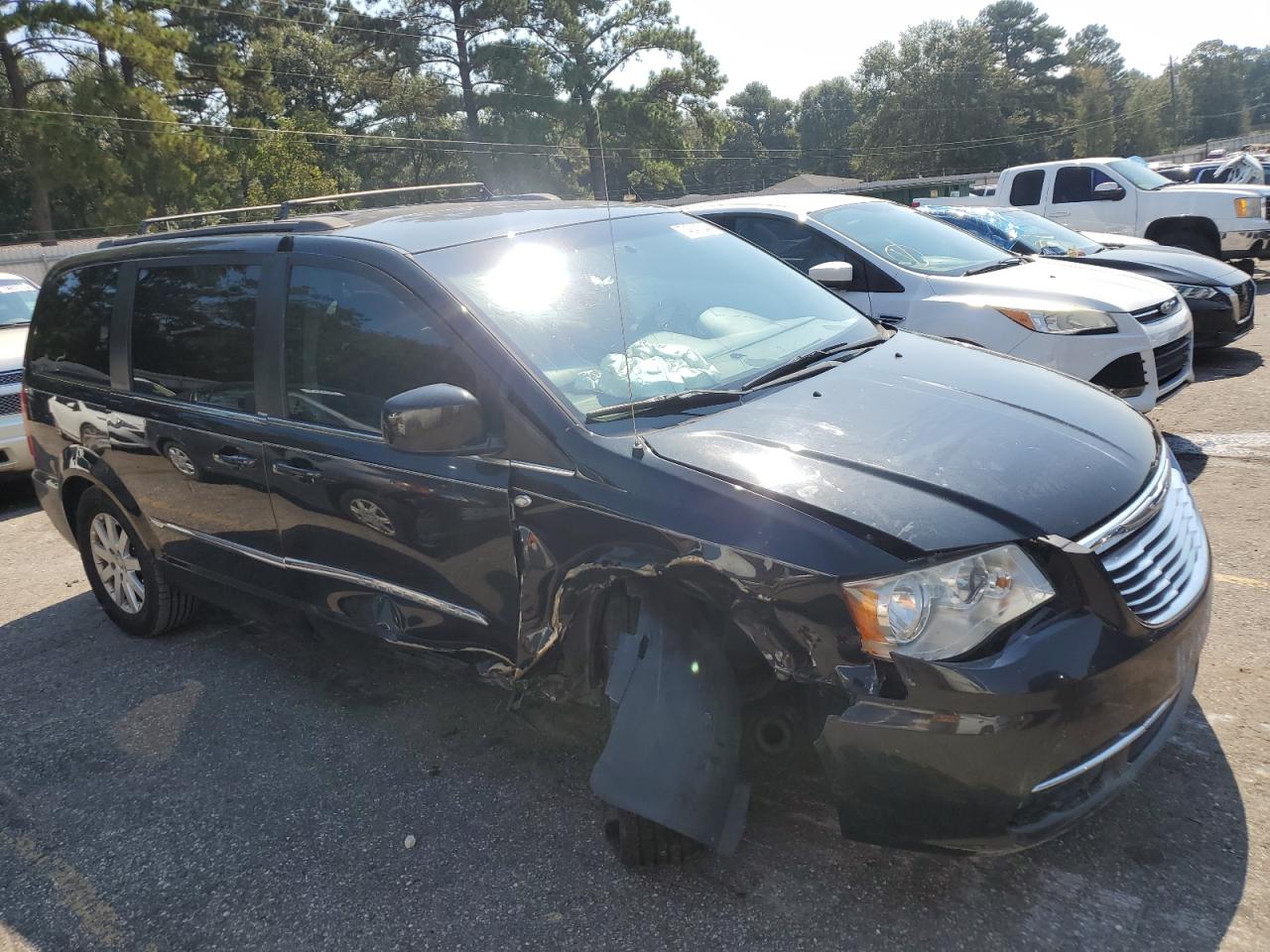 Lot #2919170758 2014 CHRYSLER TOWN & COU