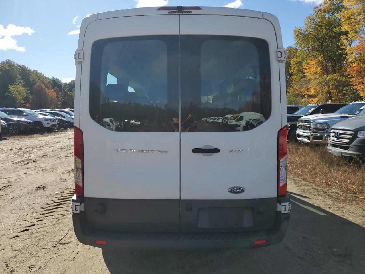 Lot #2909142343 2017 FORD TRANSIT T-