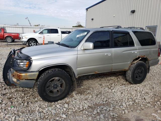 TOYOTA 4RUNNER SR