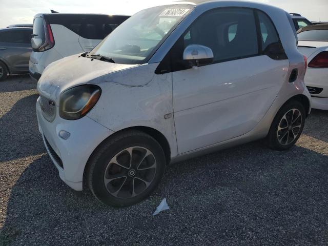 VIN WMEFJ5DA1GK067097 2016 Smart Fortwo no.1