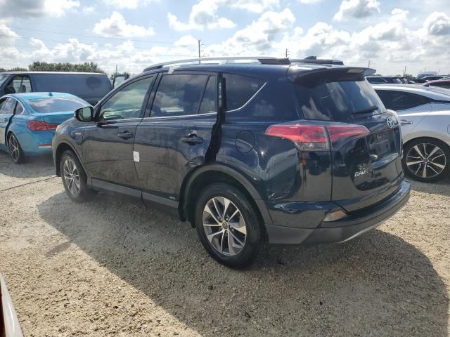 VIN JTMRJREV5JD156557 2018 Toyota RAV4, LE no.2