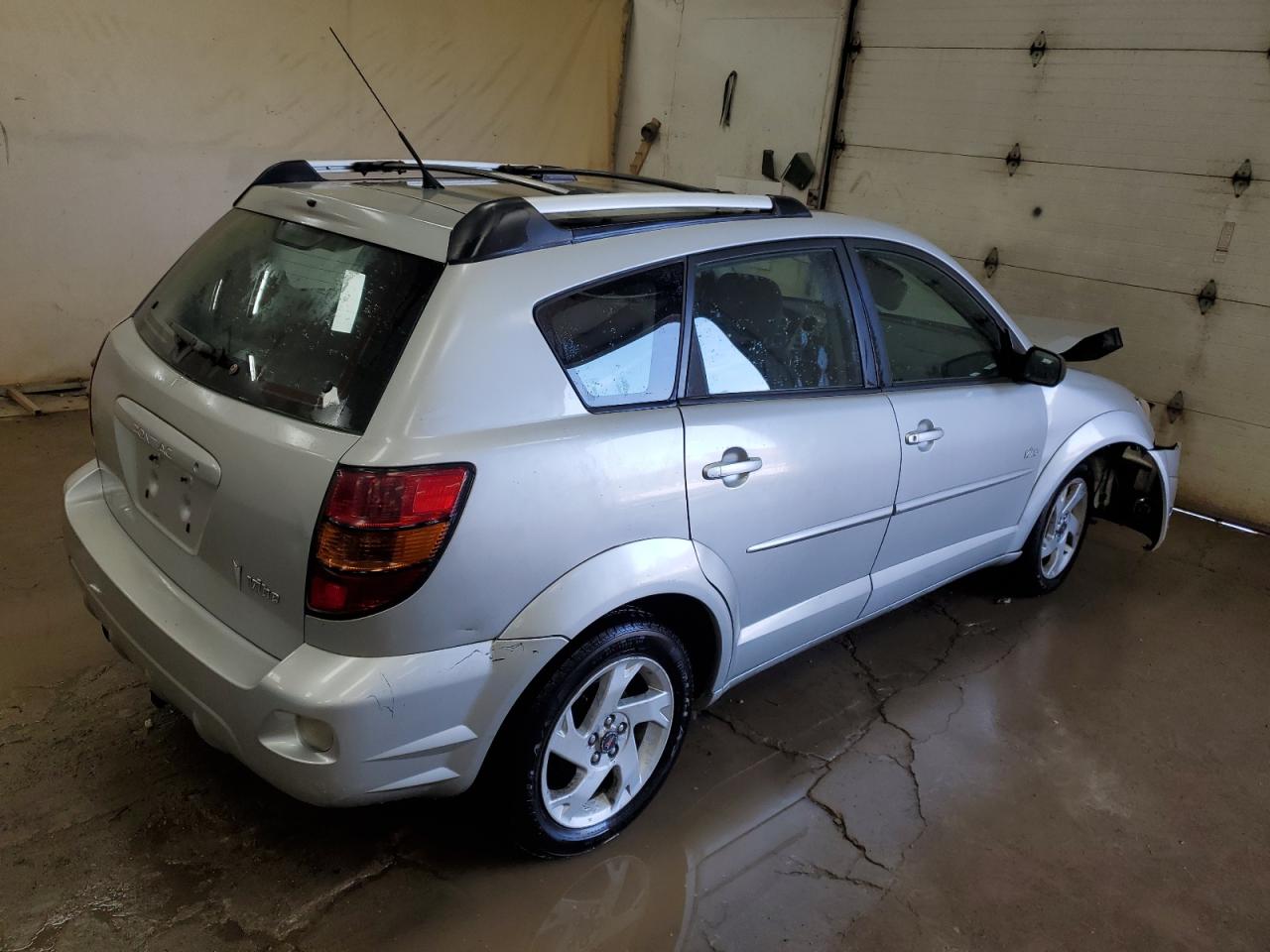 Lot #2945394499 2004 PONTIAC VIBE