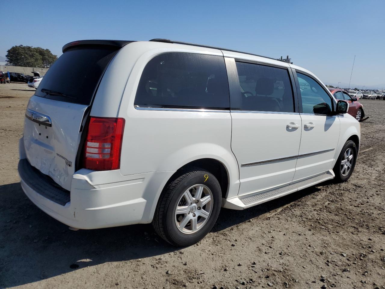 Lot #2991846176 2010 CHRYSLER TOWN & COU