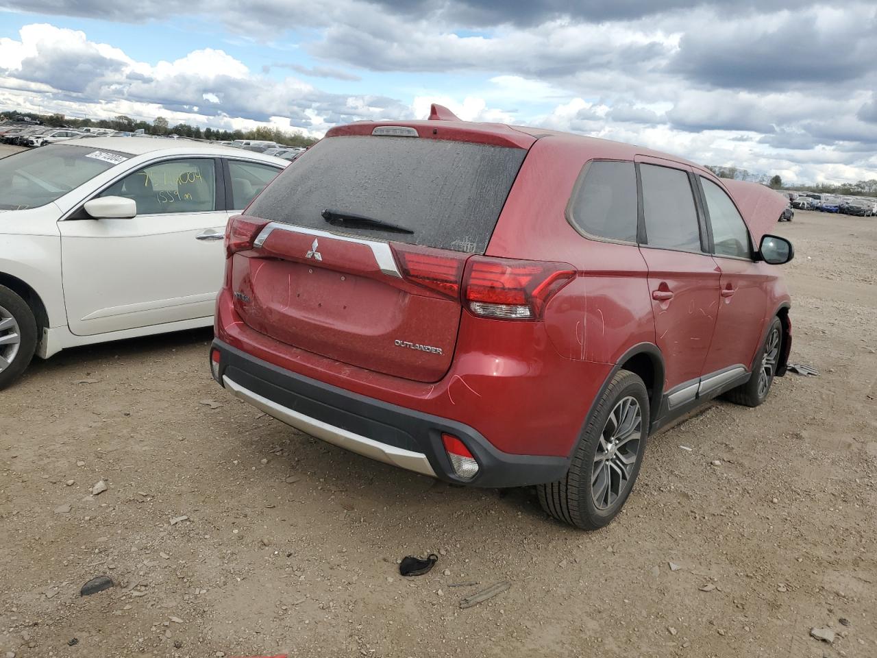 Lot #3005820325 2017 MITSUBISHI OUTLANDER