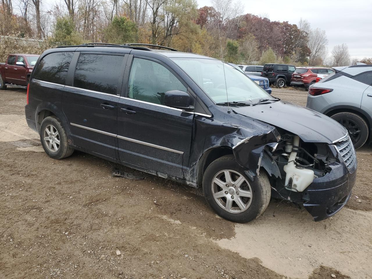 Lot #2952936771 2010 CHRYSLER TOWN & COU