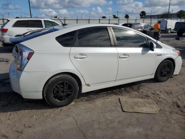 VIN JTDKN3DU5E0385524 2014 Toyota Prius no.3