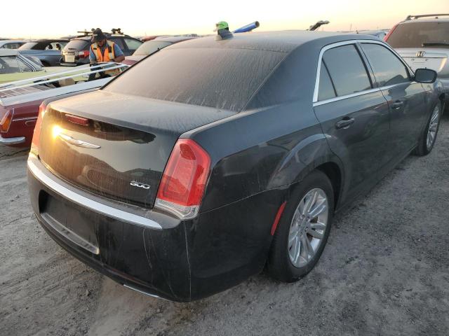 VIN 2C3CCAAGXHH547021 2017 Chrysler 300, Limited no.3