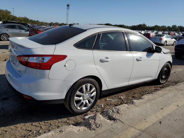 VIN 1FADP3F29DL234106 2013 Ford Focus, SE no.3