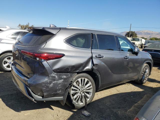 VIN 5TDFZRBH3NS226951 2022 Toyota Highlander, Platinum no.3