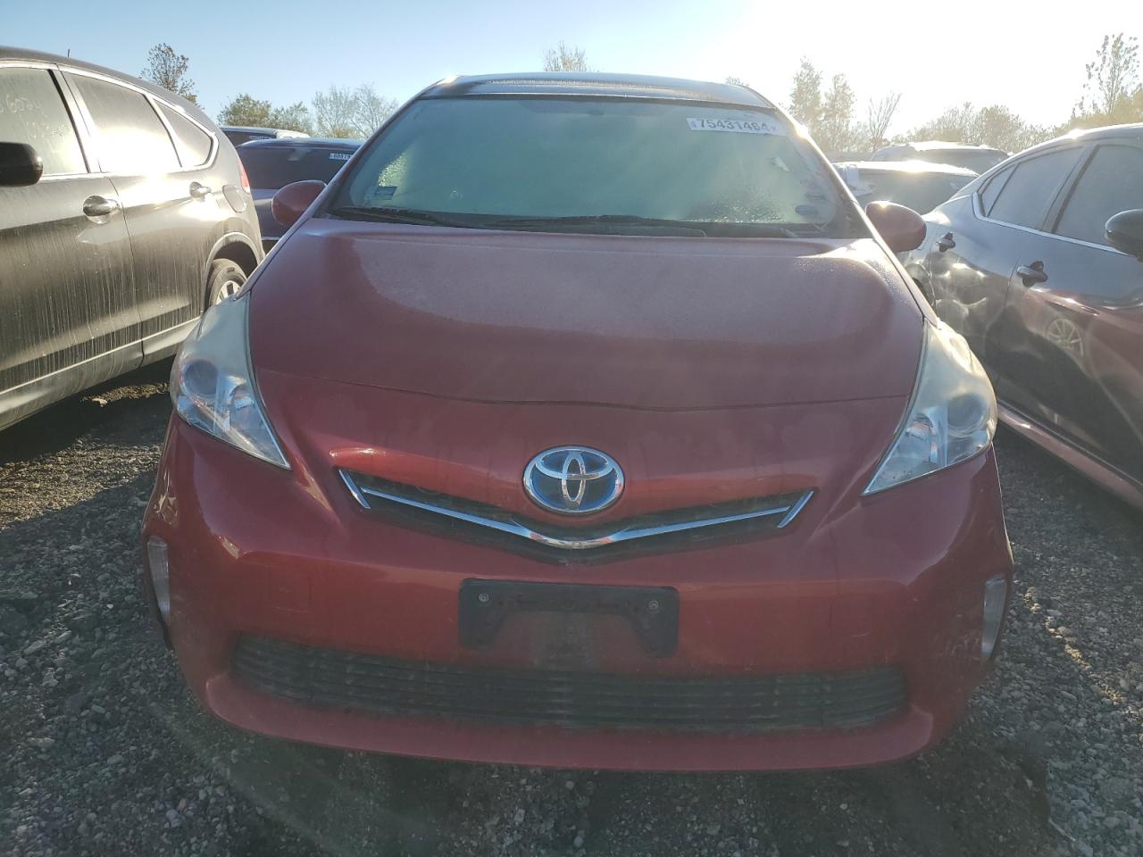 Lot #2952620168 2014 TOYOTA PRIUS V