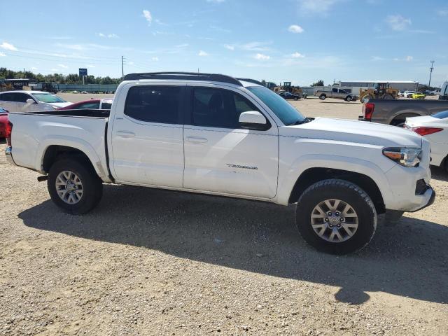 VIN 5TFAZ5CN8JX071308 2018 Toyota Tacoma, Double Cab no.4