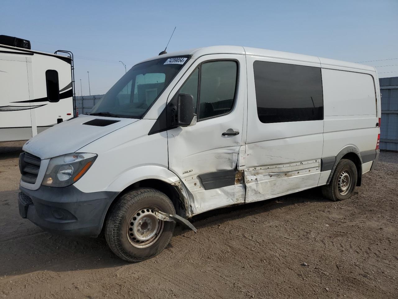 Lot #2912283117 2015 MERCEDES-BENZ SPRINTER 2