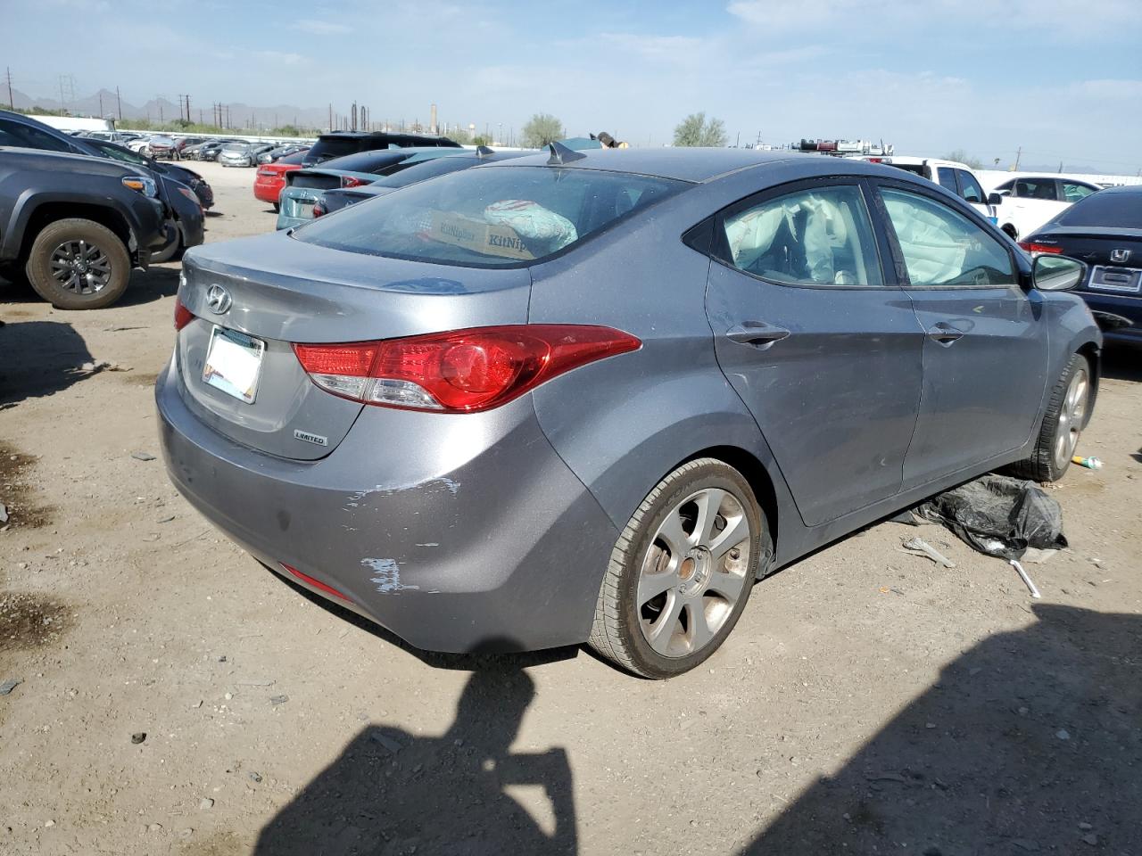 Lot #2991456862 2013 HYUNDAI ELANTRA GL